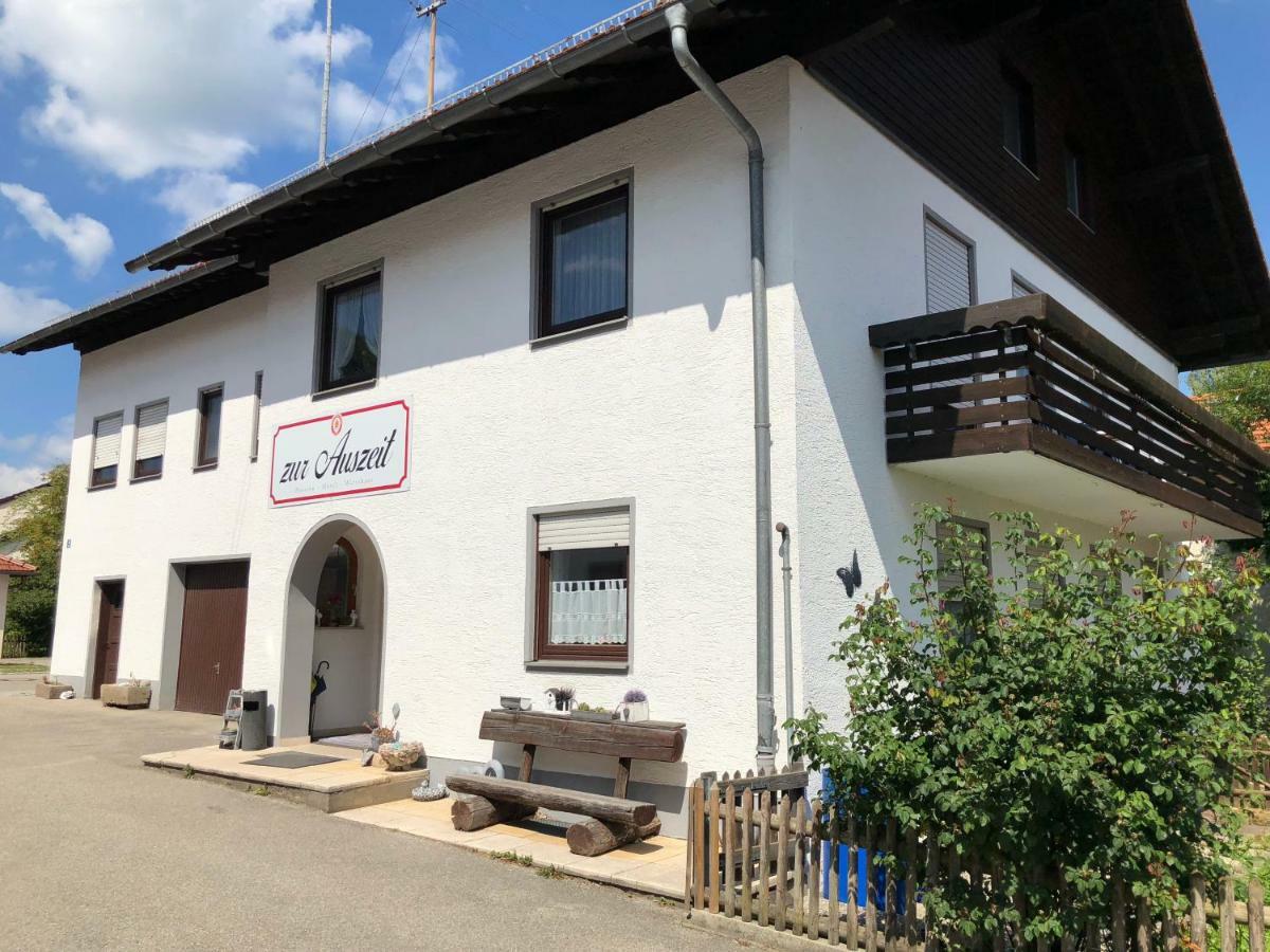 Hotel Zur Auszeit Traunreut Exterior foto