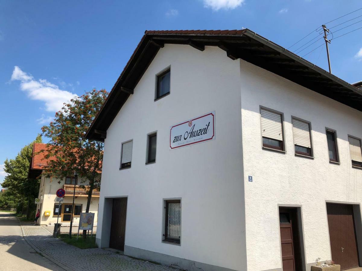 Hotel Zur Auszeit Traunreut Exterior foto