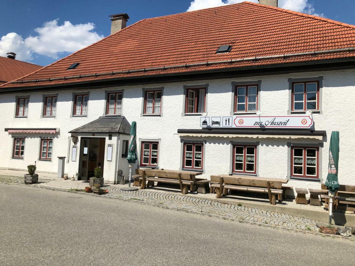Hotel Zur Auszeit Traunreut Exterior foto